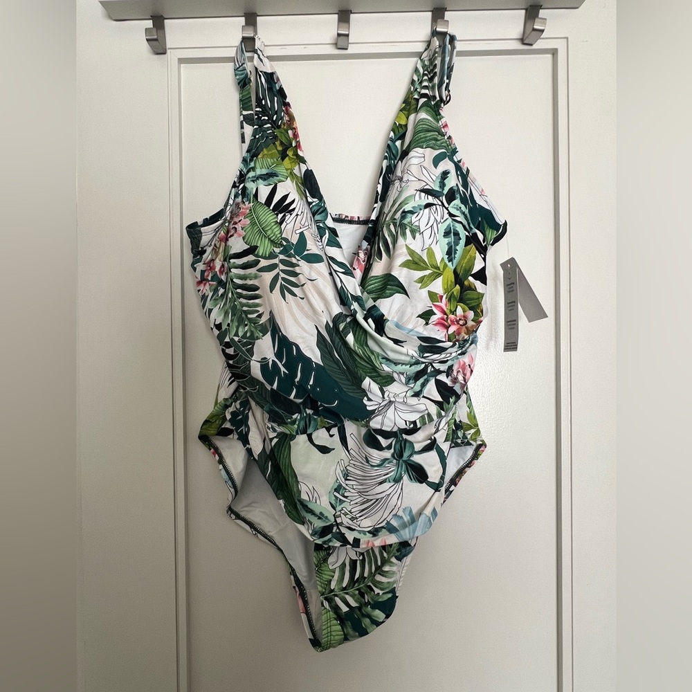 NWT Floral Jantzen Swimsuitt
